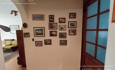 Casa de 6 ambientes en venta - Barrio Parque Bernal