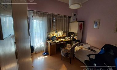 Casa de 6 ambientes en venta - Barrio Parque Bernal