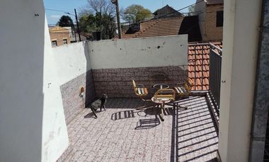 Casa en  J.J.PASO