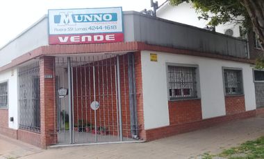 Casa en  J.J.PASO