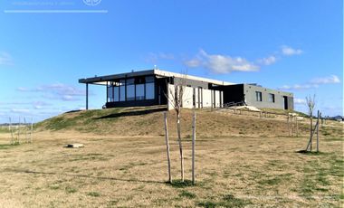 Lote perimetral en venta de 604 m2, ubicado en Villalobos Hudson Pueblos del Plata