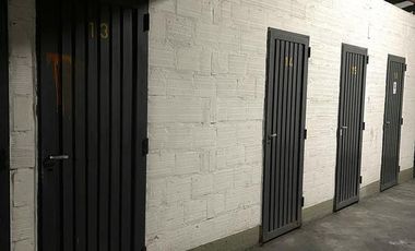 VENTA MODERNO DEPTO! 2AMB C/COCHERA A UNA CUADRA DE PLAZA CONESA  QUILMES