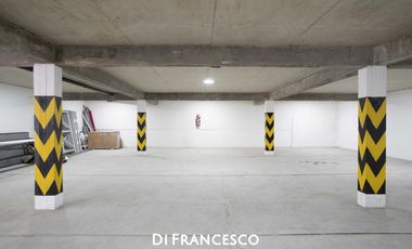 Venta - Local comercial en Pinamar - Centro Doble Frente