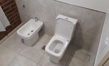 Casa 4 Dormitorios en  Sargento vidal