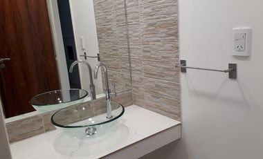 Casa 4 Dormitorios en  Sargento vidal