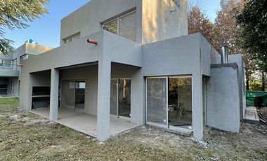 Casa - Countries/ B.Cerrado (P. Esther)