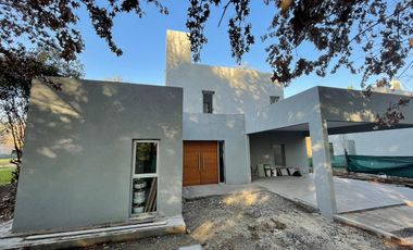 Casa - Countries/ B.Cerrado (P. Esther)
