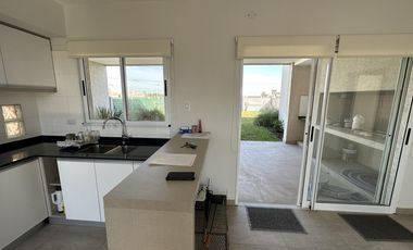 VENTA Casa a estrenar en Jardines de Esther