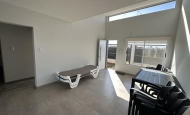 VENTA Casa a estrenar en Jardines de Esther