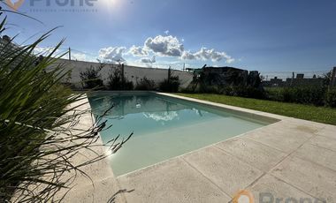VENTA Casa a estrenar en Jardines de Esther