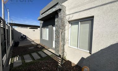 VENTA Casa a estrenar en Jardines de Esther