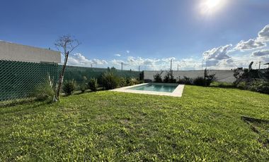 VENTA Casa a estrenar en Jardines de Esther