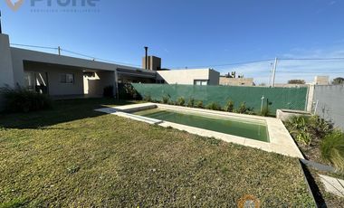 VENTA Casa a estrenar en Jardines de Esther
