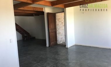 Local Comercial en Venta en Amplia casa en Av. Volcán Puntiagudo - Sol de Oriente