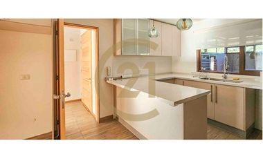 Venta casa estilo mediterráneo en Los Ángeles