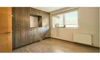 Venta casa estilo mediterráneo en Los Ángeles
