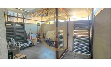 Venta casa estilo mediterráneo en Los Ángeles