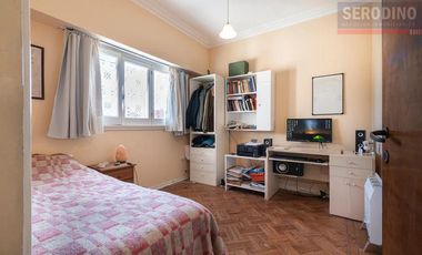 Chalet 6 ambientes con parque