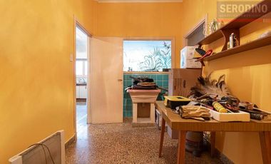 Chalet 6 ambientes con parque