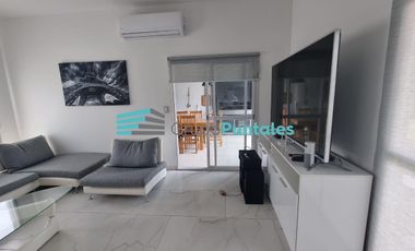 Casa en PB, en Lagos de Canning sobre lote de 735 M2 con 3 dormitorios y piscina