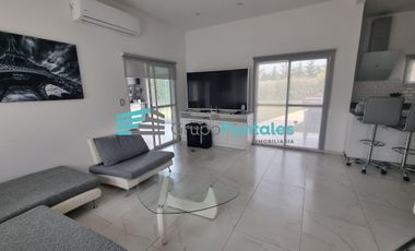 Casa en PB, en Lagos de Canning sobre lote de 735 M2 con 3 dormitorios y piscina