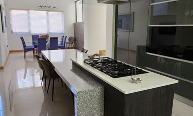 MODERNA CASA EN VENTA ZONA VALLES