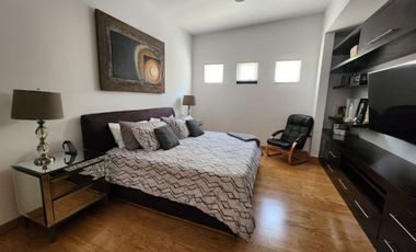 MODERNA CASA EN VENTA ZONA VALLES