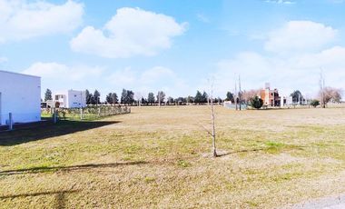 liquido Terreno en Pinares del Sur barrio privado