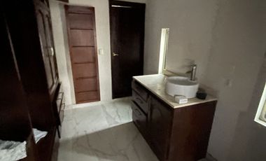 CASA EN RENTA AMUEBLADA CON ALBERCA EN CAMPECHE FRACCIORAMA 2000