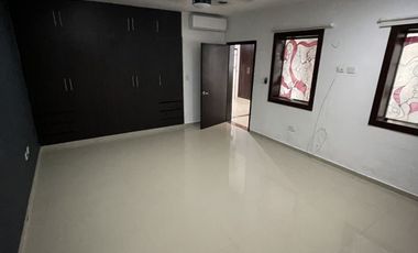 CASA EN RENTA AMUEBLADA CON ALBERCA EN CAMPECHE FRACCIORAMA 2000