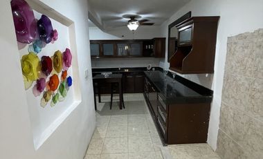 CASA EN RENTA AMUEBLADA CON ALBERCA EN CAMPECHE FRACCIORAMA 2000