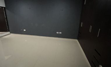 CASA EN RENTA AMUEBLADA CON ALBERCA EN CAMPECHE FRACCIORAMA 2000