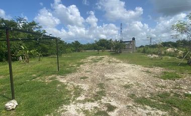 Terreno con construcción en Venta en China Campeche