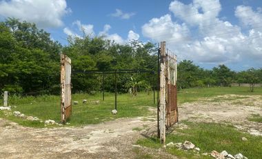 Terreno con construcción en Venta en China Campeche