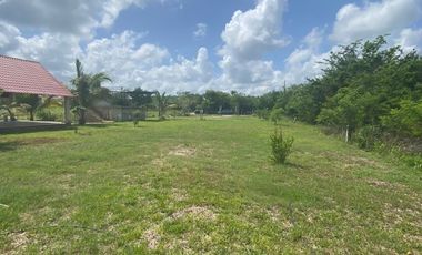 Terreno con construcción en Venta en China Campeche