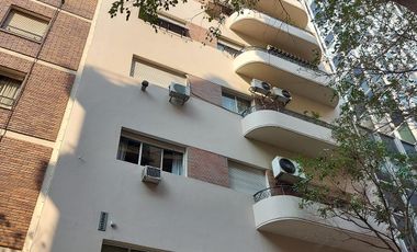 Venta de departamento antiguo de categoría en Retiro