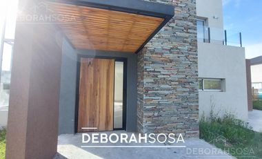 Casa en  Venta en el barrio - el canton- 5 ambientes- zona norte- escobar- maschwitz