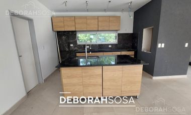 Casa en  Venta en el barrio - el canton- 5 ambientes- zona norte- escobar- maschwitz