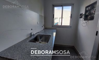 Casa en  Venta en el barrio - el canton- 5 ambientes- zona norte- escobar- maschwitz