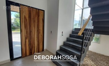 Casa en  Venta en el barrio - el canton- 5 ambientes- zona norte- escobar- maschwitz