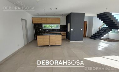 Casa en  Venta en el barrio - el canton- 5 ambientes- zona norte- escobar- maschwitz