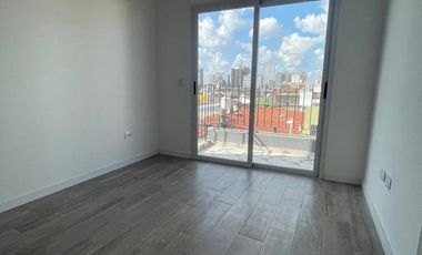 Departamento a estrenar de 3amb al frente con balcón corrido