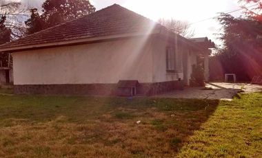 Casa en venta - 2 Dormitorios 1 Baño - Cochera - 1230Mts2 - Monte Grande