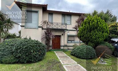 Casa en  venta Barrio El Centauro Canning