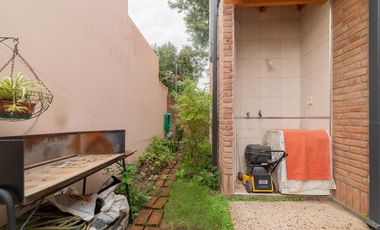 Casa duplex  2 dormitorios  todos los servicios Santo Tome Santa Fe