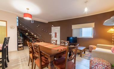 Casa duplex  2 dormitorios  todos los servicios Santo Tome Santa Fe