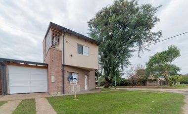 Casa duplex  2 dormitorios  todos los servicios Santo Tome Santa Fe