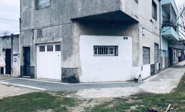Casa en venta - Lanús Este (Condarco 2104)