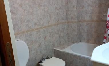 Casa en venta - Lanús Este (Condarco 2104)