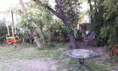 CHALET 3 AMBIENTES Y PARQUE EN MONTE GRANDE ZONA RESIDENCIAL